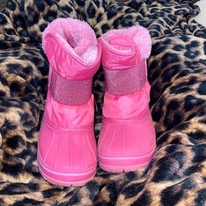 Kids snow boots!